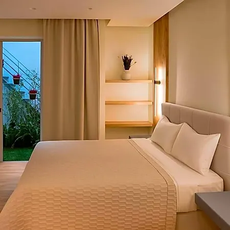 Elite Hotel *