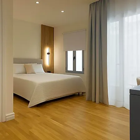 Elite Hotel *